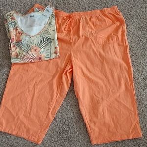 Women's Top/Capri